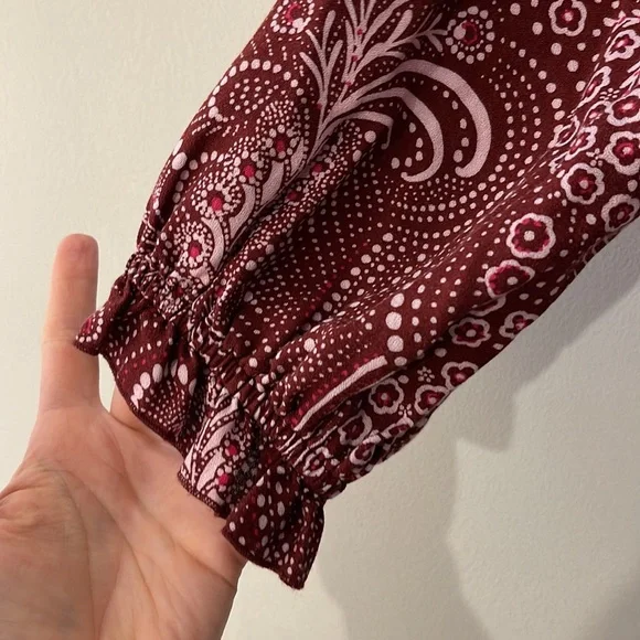 Ella Moss Revolve Wine Colored Pattern Off Shoulder Blouse Size Small - Picture 3 of 5